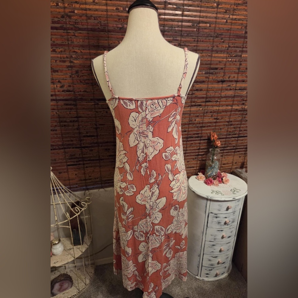 Patrons of Peace Terracotta and Cream Floral Dress - Picture 3 of 3